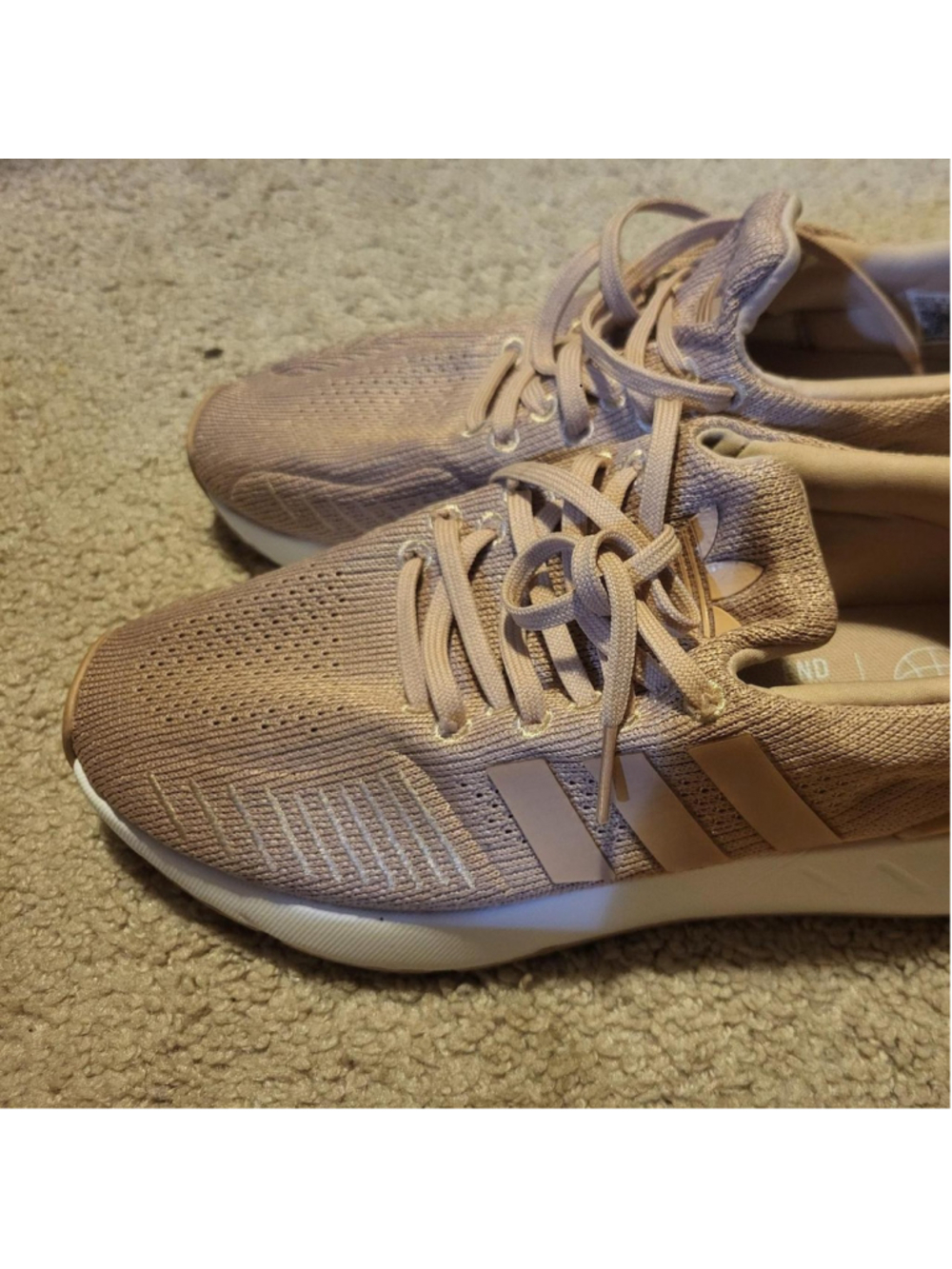 ADIDAS WOMEN'S SWIFT RUN 22 RUNNING SHOES ASH PEARL SIZE 7